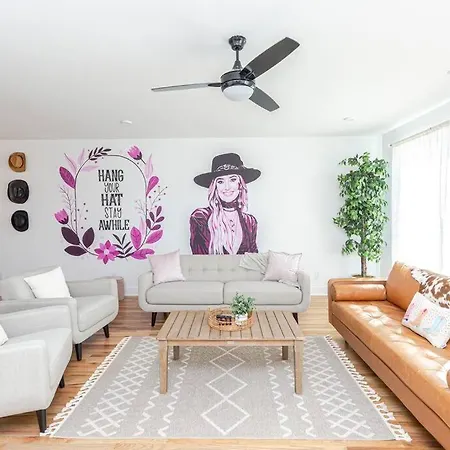 New! Beautiful Murals, Rooftop Deck & Karaoke!